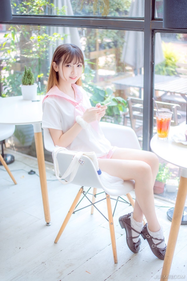用一句话灭非诚勿扰所有女嘉宾的灯,俄希望娶一个处女。